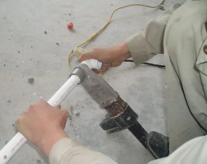 白云漏水维修电话